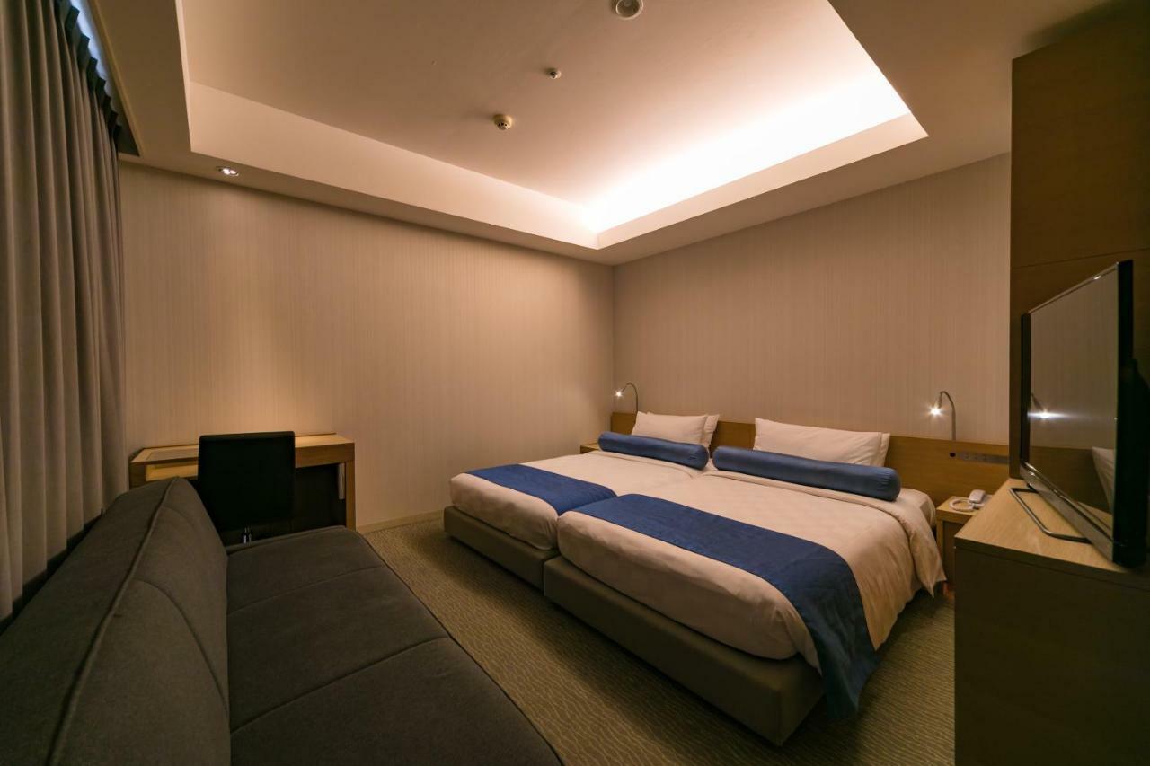 Naha Tokyu Rei Hotel מראה חיצוני תמונה